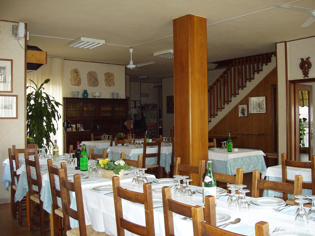 Albergo Ristorante Taverna Dalla "Lisina" Sansepolcro Exterior photo